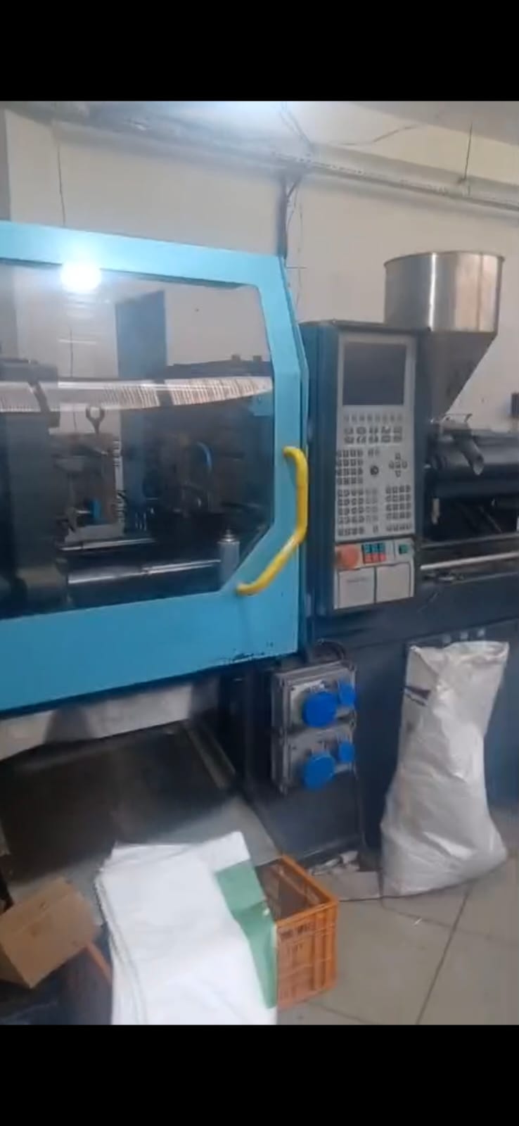 Injetora Demag 60 Tons